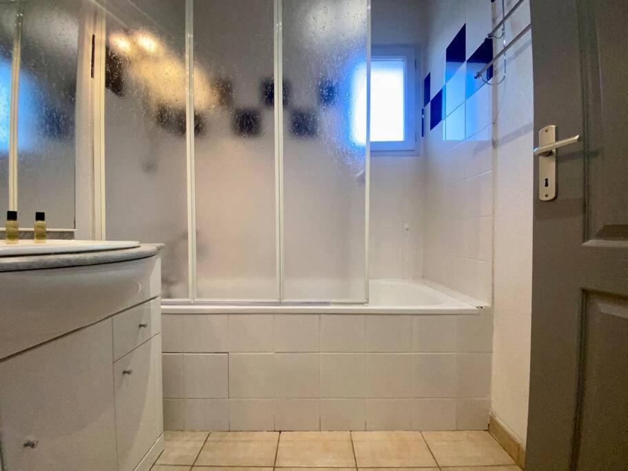 Appartamento Le 24 février - Lumineux avec balcon et parking gratuit Carcassonne Esterno foto
